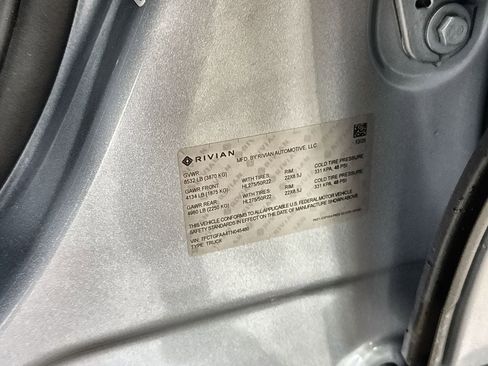 Used 2026 Rivian R1T Adventure AWD/4WD image 34