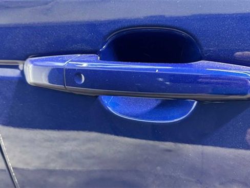 Used 2017 Land Rover Range Rover Sport SVR image 11