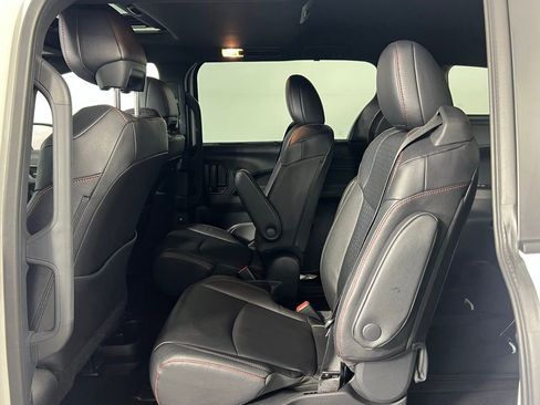 Used 2025 Toyota Sienna XSE image 26