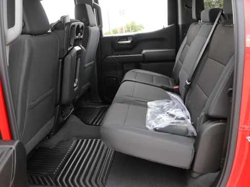 New 2026 Chevrolet Silverado 1500 Custom w/ LPO, Dark Essentials Package image 25