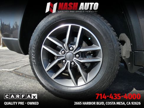 Used 2019 Jeep Grand Cherokee Laredo w/ 18" Wheel & 8.4" Radio Group RWD image 16