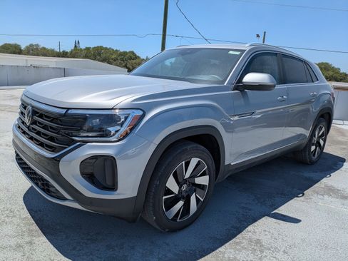 New 2026 Volkswagen Atlas Cross Sport SEL AWD/4WD image 8