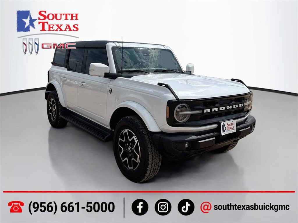 Used 2025 Ford Bronco Outer Banks AWD/4WD image 1