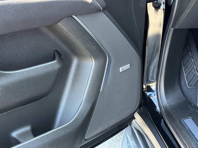 Used 2023 GMC Yukon SLT w/ SLT Premium Package AWD/4WD image 32