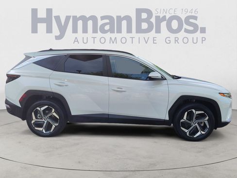 Used 2022 Hyundai Tucson SEL w/ Convenience + Premium Package AWD/4WD image 2