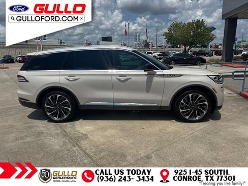 Used 2023 Lincoln Aviator Reserve w/ Equipment Group 201A RWD image 3