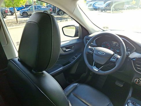 Used 2022 Ford Escape SEL AWD/4WD image 15