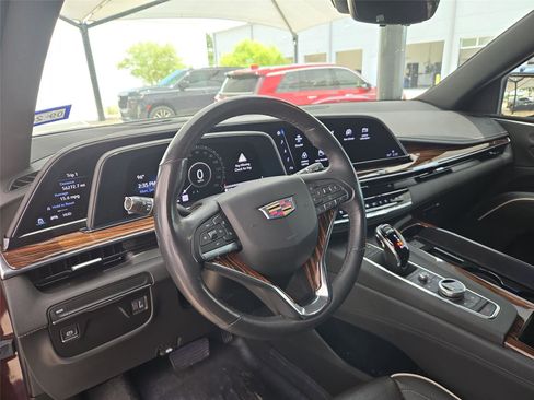 Used 2023 Cadillac Escalade Premium Luxury RWD image 10
