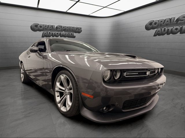 Used 2020 Dodge Challenger R/T RWD image 7