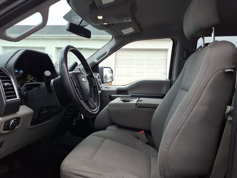 Used 2016 Ford F150 XLT w/ Equipment Group 302A Luxury image 6