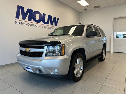 Used 2014 Chevrolet Tahoe LT AWD/4WD image 2