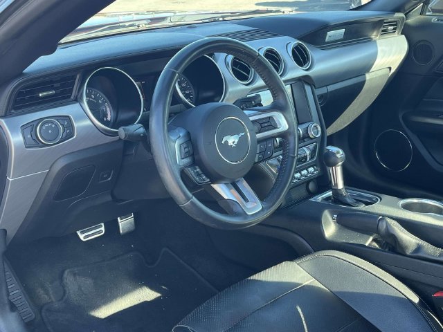 Used 2018 Ford Mustang Premium RWD image 12