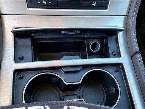 Used 2014 Cadillac Escalade Platinum image 34