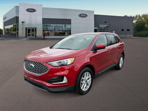 Used 2024 Ford Edge SEL AWD/4WD image 5