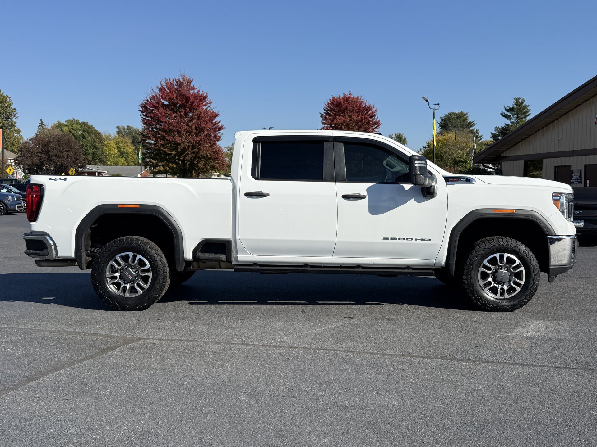 Used 2023 GMC Sierra 3500 Pro w/ Convenience Package AWD/4WD image 9
