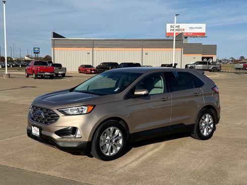Used 2021 Ford Edge Titanium AWD/4WD image 1