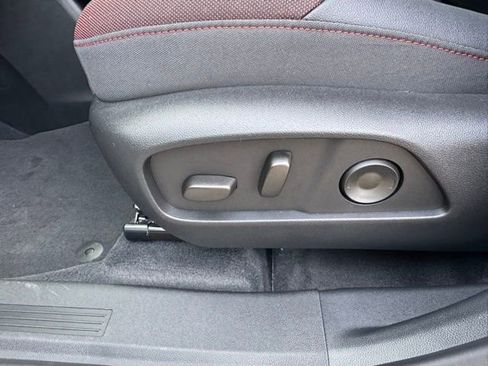 New 2026 Chevrolet Equinox RS w/ Convenience Package III AWD/4WD image 15