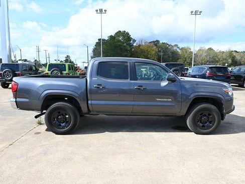 Used 2022 Toyota Tacoma SR image 7