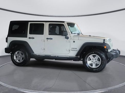 Used 2012 Jeep Wrangler Unlimited Sport AWD/4WD image 2