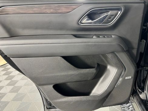 Used 2023 Chevrolet Tahoe Z71 w/ Luxury Package image 24