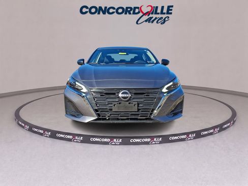 Used 2024 Nissan Altima 2.5 S FWD image 2