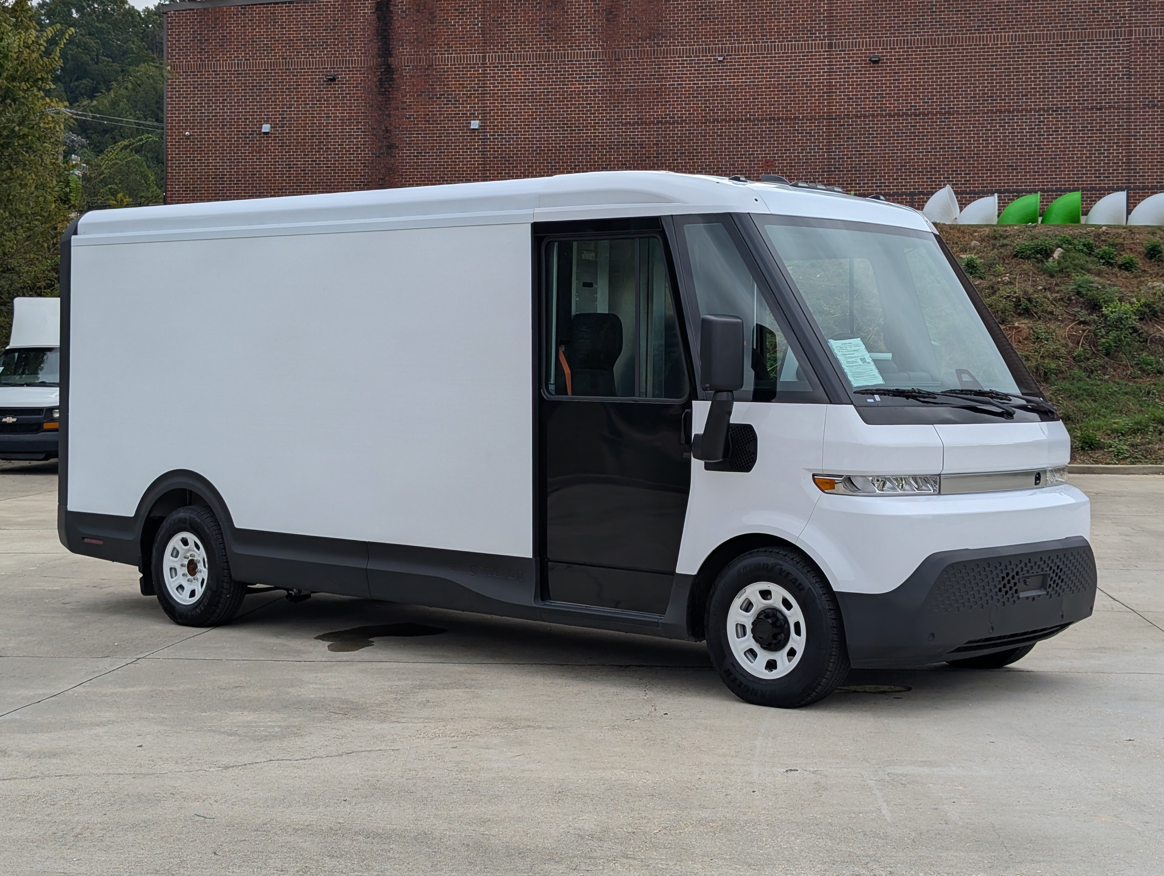 Used 2024 Chevrolet Brightdrop 600 w/ Commercial Equipment Package AWD/4WD image 8