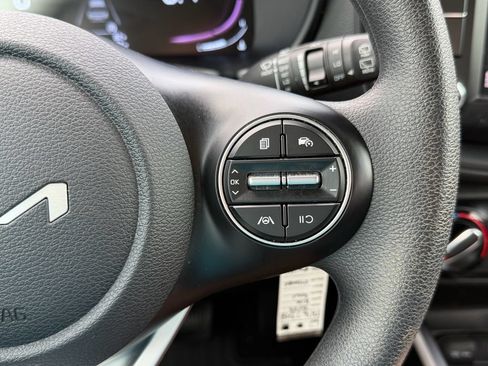 Used 2023 Kia Soul LX FWD image 22