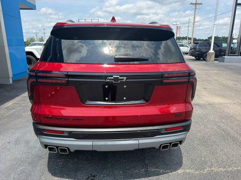 Used 2026 Chevrolet Traverse Z71 w/ Driver Confidence Package AWD/4WD image 5