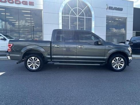 Used 2018 Ford F150 XLT w/ Equipment Group 302A Luxury image 4