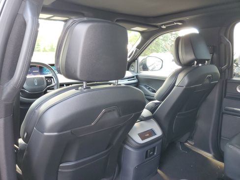 New 2026 Lincoln Navigator Reserve w/ Jet Appearance Package AWD/4WD image 28