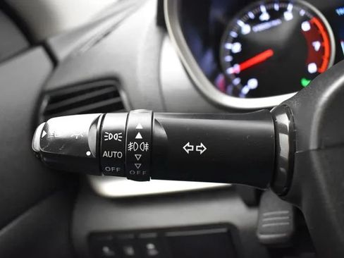 Used 2024 Mitsubishi Eclipse Cross SE AWD/4WD image 25