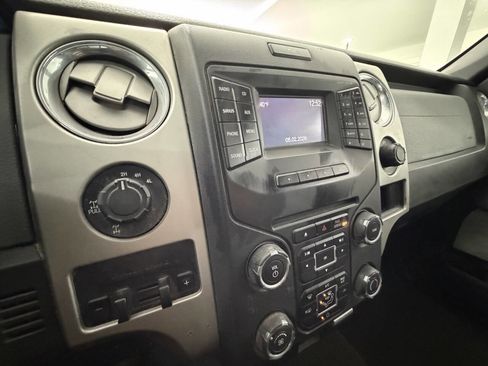 Used 2014 Ford F150 XLT w/ Equipment Group 302A Luxury AWD/4WD image 18