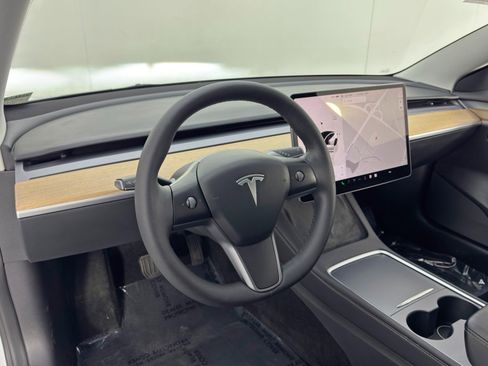 Used 2022 Tesla Model 3 image 14