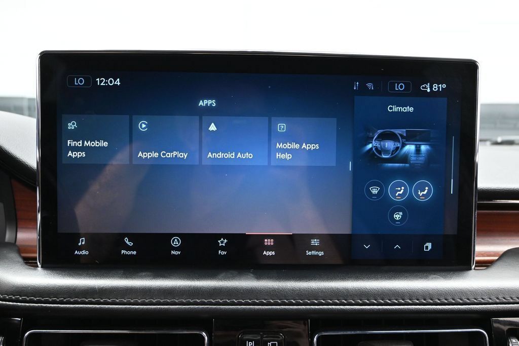 Used 2023 Lincoln Nautilus Reserve w/ Equipment Group 201A AWD/4WD image 34