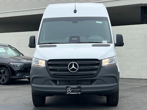 New 2025 Mercedes-Benz Sprinter 2500 image 3