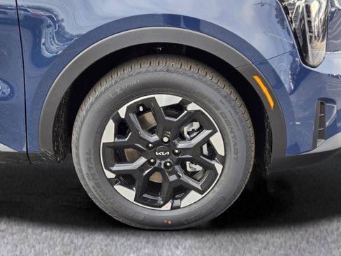New 2026 Kia Sorento S image 4