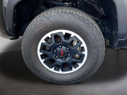 Used 2024 Toyota Tacoma TRD Off-Road AWD/4WD image 35