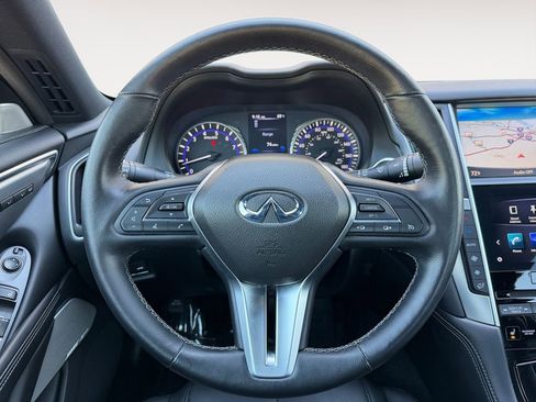 Used 2019 INFINITI Q60 3.0t Luxe w/ Essential Package RWD image 23
