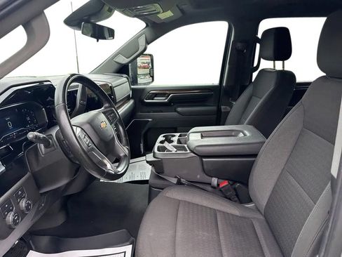 Used 2024 Chevrolet Silverado 2500 LT AWD/4WD image 12