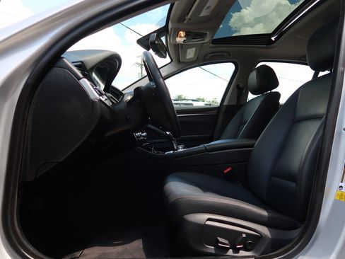 Used 2015 BMW 528i Sedan RWD image 27
