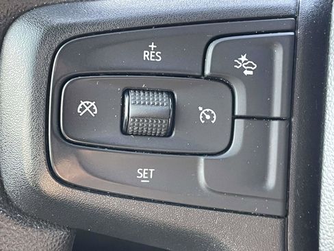 Used 2024 Chevrolet Silverado 2500 Custom w/ Custom Value Package image 11