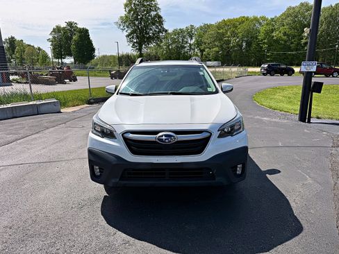 Used 2020 Subaru Outback Premium AWD/4WD image 4