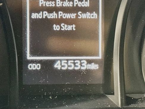 Used 2022 Toyota Camry LE FWD image 13