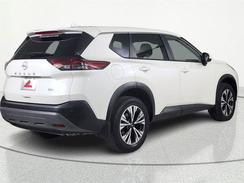 Used 2023 Nissan Rogue SV image 5