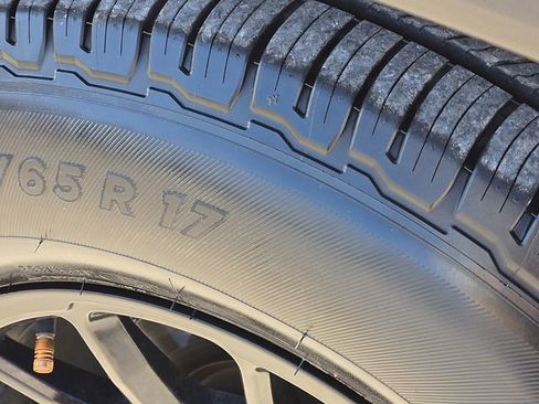 Used 2023 Nissan Frontier Pro-X w/ Pro-X Premium Package image 9