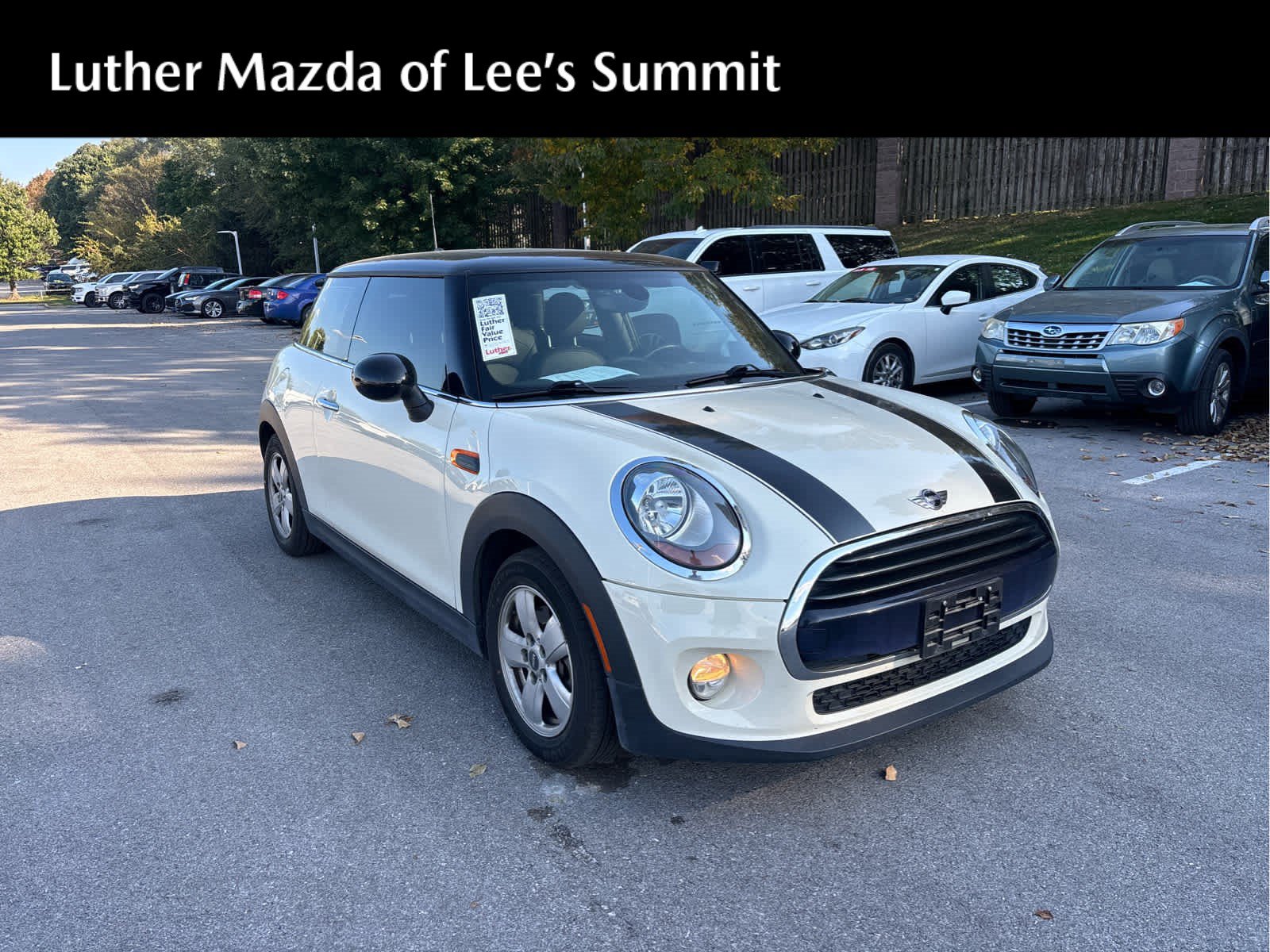 Used 2017 MINI Cooper 2-Door Hardtop FWD image 1