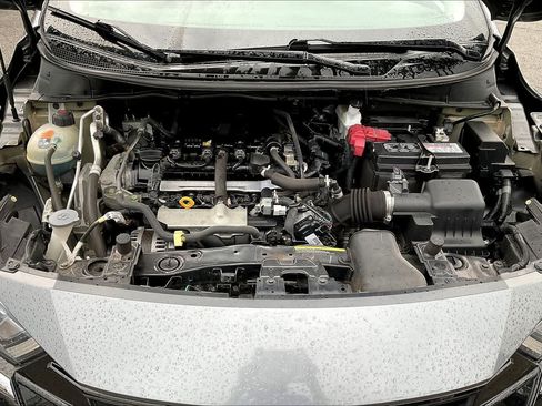 Used 2023 Nissan Versa SV FWD image 9