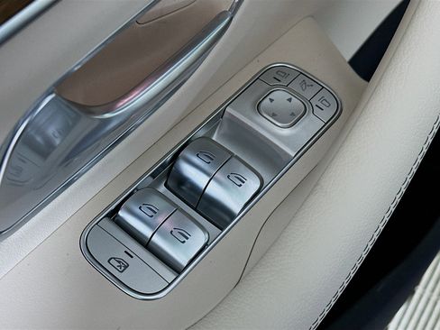 New 2026 Mercedes-Benz GLE 450 4MATIC image 18