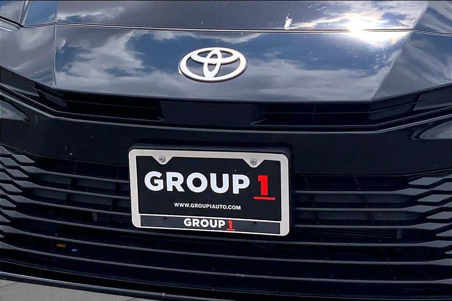 Used 2025 Toyota Camry LE FWD image 30