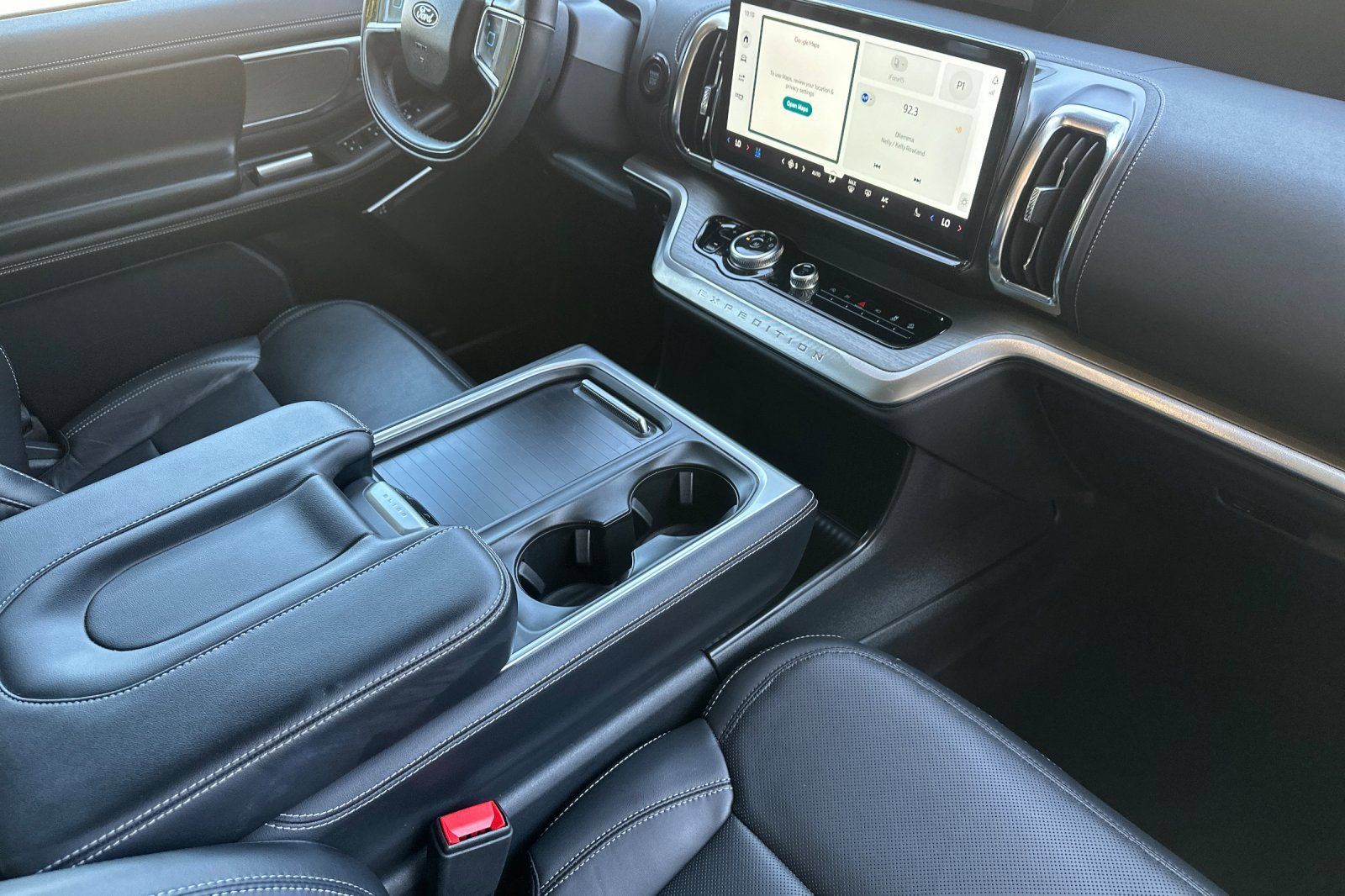 Used 2025 Ford Expedition Max Platinum AWD/4WD image 17